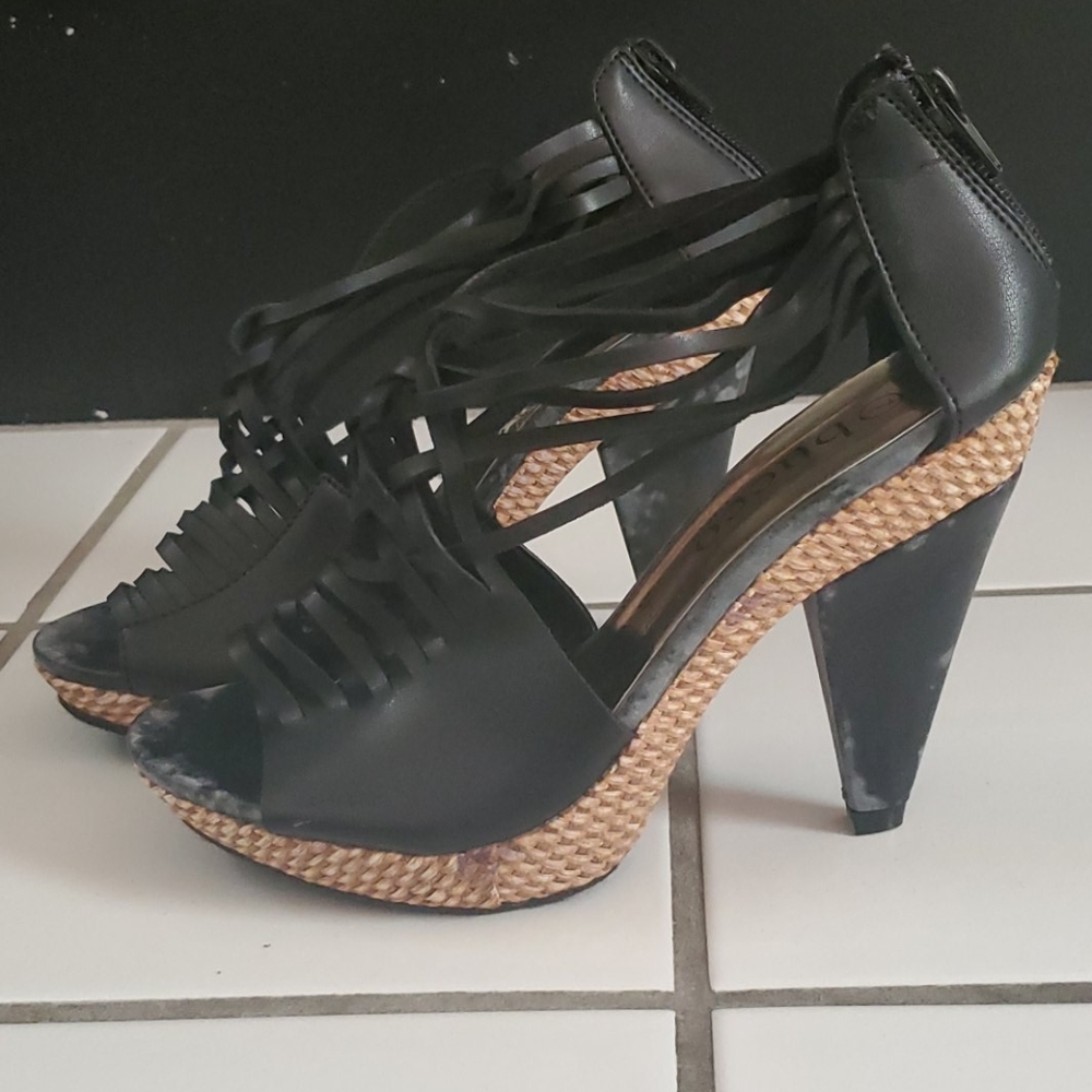 Women's Strappy Heel